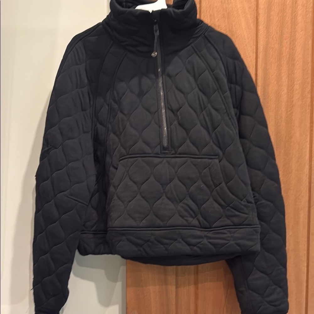 Lululemon Black Puffer Jacket with Quilted Design
